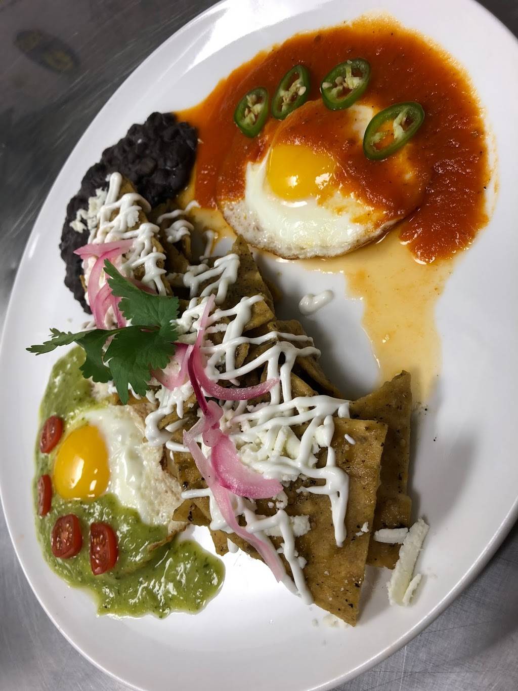 XOchimilco Mexican Restaurant | restaurant | 2030 W Montrose Ave, Chicago, IL 60618, USA | 7736611534 OR +1 773-661-1534