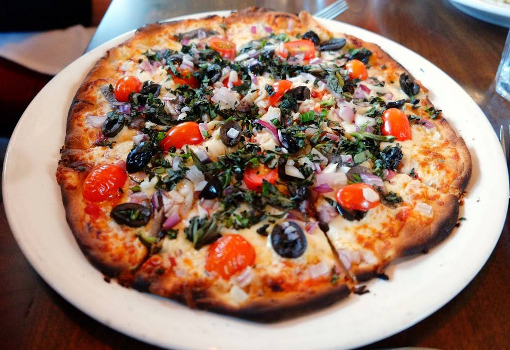 Lowville Bistro | restaurant | 6179 Guelph Line, Burlington, ON L7P 0A6, Canada | 9053350750 OR +1 905-335-0750