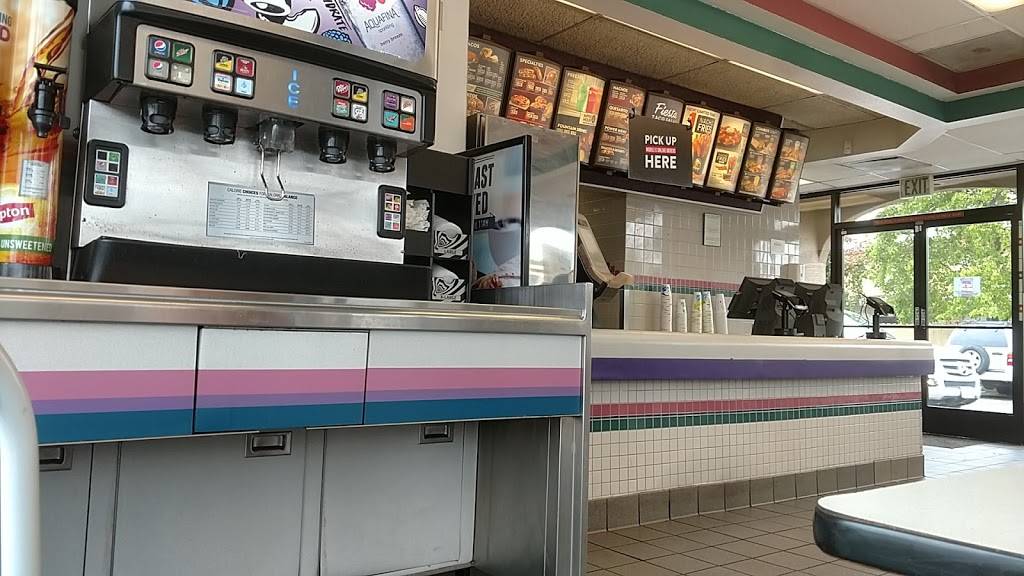 Taco Bell | meal takeaway | 627 N Wilson Way, Stockton, CA 95205, USA | 2094661328 OR +1 209-466-1328