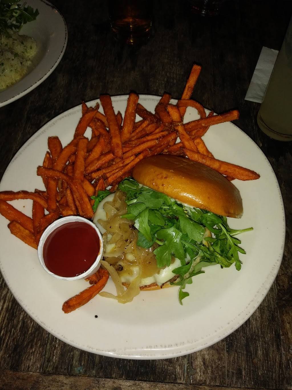 Chow Daddys | restaurant | 15 Towne Dr, Bluffton, SC 29910, USA | 8437572469 OR +1 843-757-2469