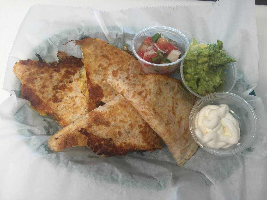 Chilaca Mexican Grill | restaurant | 708 Holiday Dr, Galveston, TX 77550, USA | 4099744582 OR +1 409-974-4582