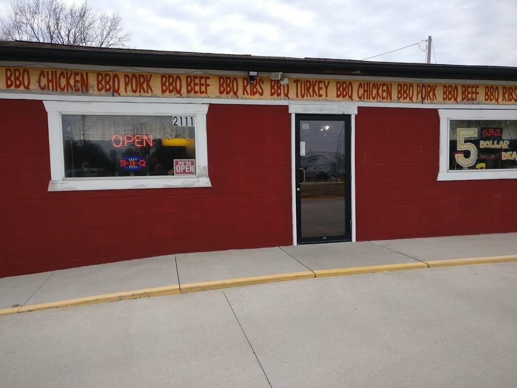 Dillons BBQ | restaurant | 2111 N Roosevelt Ave, Burlington, IA 52601, USA | 3197527427 OR +1 319-752-7427