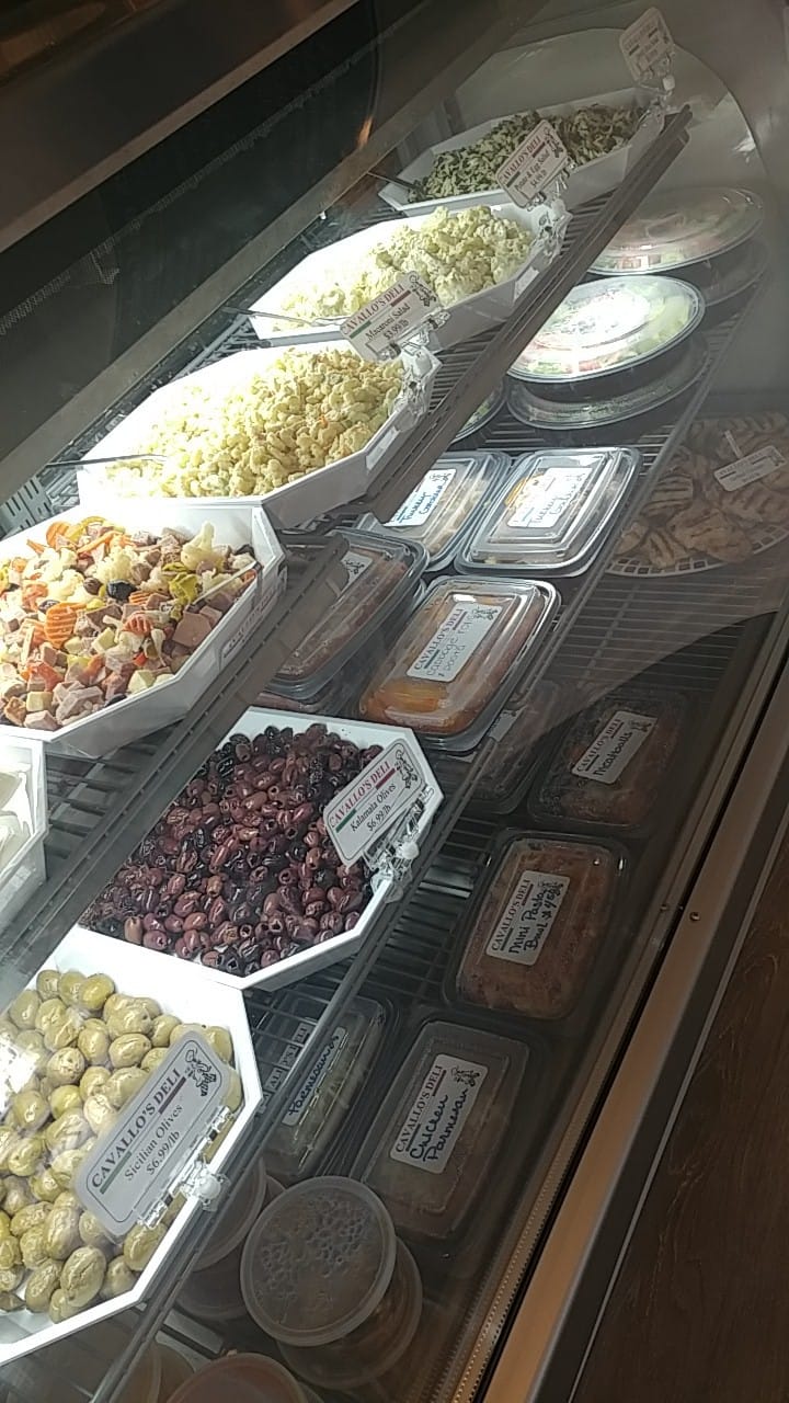 Cavallos Imported Italian Foods - Cavallos Deli Middlebury | restaurant | 338 Middlebury Rd, Middlebury, CT 06762, USA | 4752352347 OR +1 475-235-2347