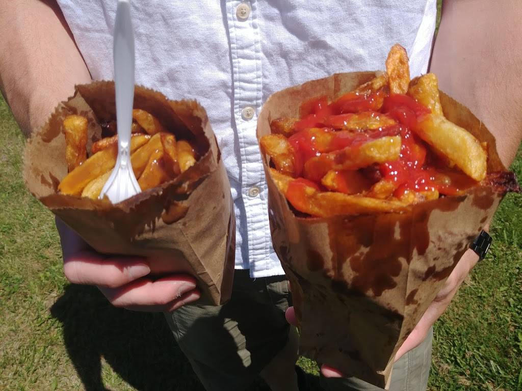 Mells Hot Fries | restaurant | 6690 Mitch Owens Rd, Greely, ON K4P 1M6, Canada | 6138580976 OR +1 613-858-0976