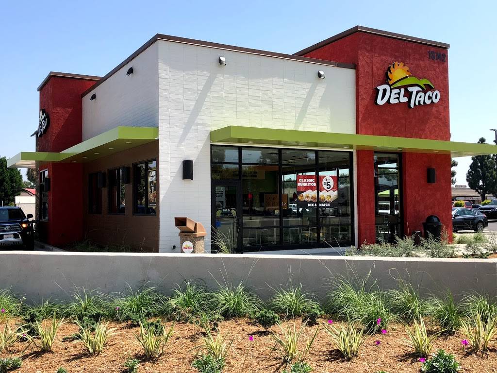 Del Taco | meal takeaway | 13742 Red Hill Ave, Tustin, CA 92780, USA | 7145441018 OR +1 714-544-1018