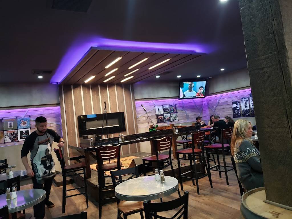 Stage76 | Kitchen and Bar | restaurant | 7600 Fair Oaks Blvd, Carmichael, CA 95608, USA | 9166928810 OR +1 916-692-8810