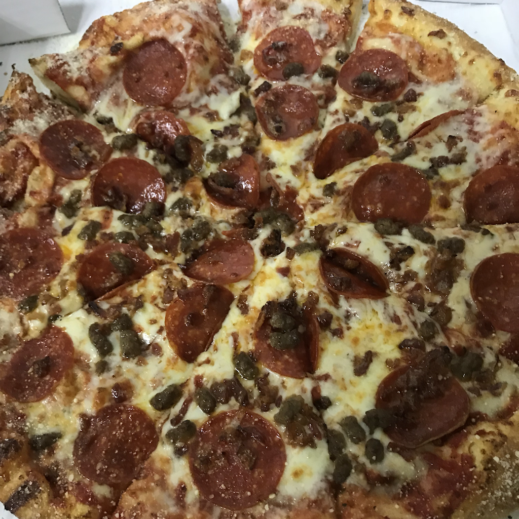 Prince Pizza | restaurant | 13000 Seven Mile E, Detroit, MI 48205, USA | 3138390500 OR +1 313-839-0500