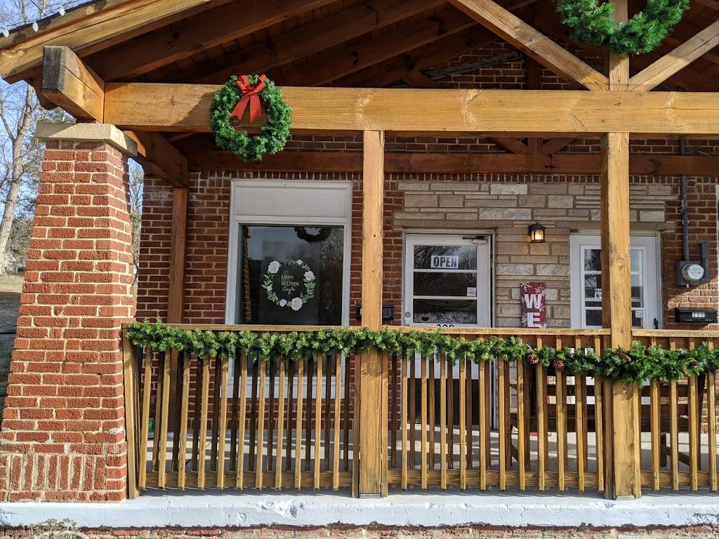 Mom and Pops Cafe | restaurant | 208 W College Ave, Friendsville, TN 37737, USA | 8653382770 OR +1 865-338-2770