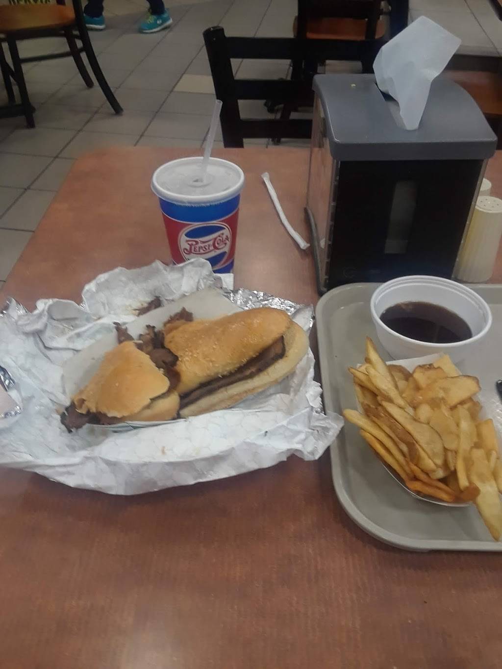 Grizzlys Food Court | restaurant | 681 S Reservation Rd, Porterville, CA 93257, USA | 8009033353 OR +1 800-903-3353