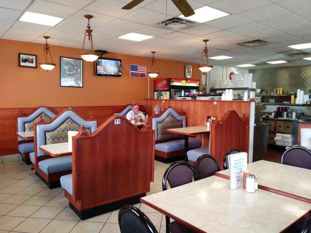 Coney King | restaurant | 1350 W Fort St, Detroit, MI 48226, USA | 3139610988 OR +1 313-961-0988