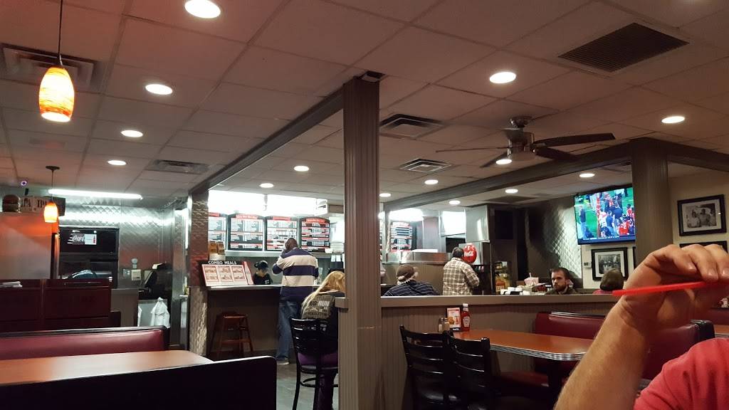 Super Chili Burgers | restaurant | 6090 Riverside Dr, Chino, CA 91710, USA | 9096281714 OR +1 909-628-1714