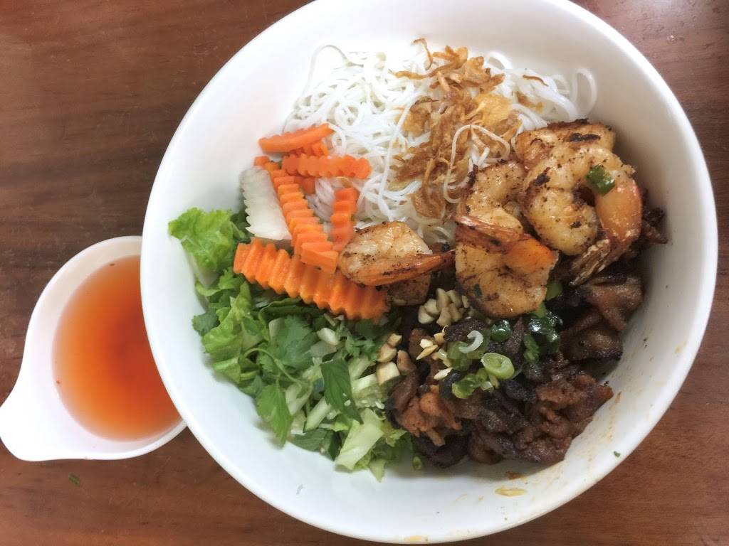 Love Pho & PL Cafe | restaurant | 425 Northampton St, Easton, PA 18042, USA | 6102506424 OR +1 610-250-6424