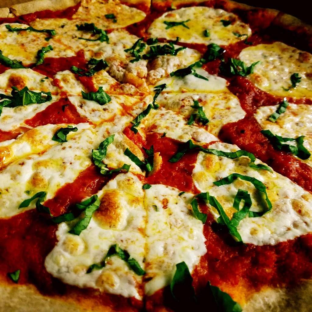 Papa Bear Pizza | restaurant | 243 Washington St, Monument, CO 80132, USA | 7194182070 OR +1 719-418-2070