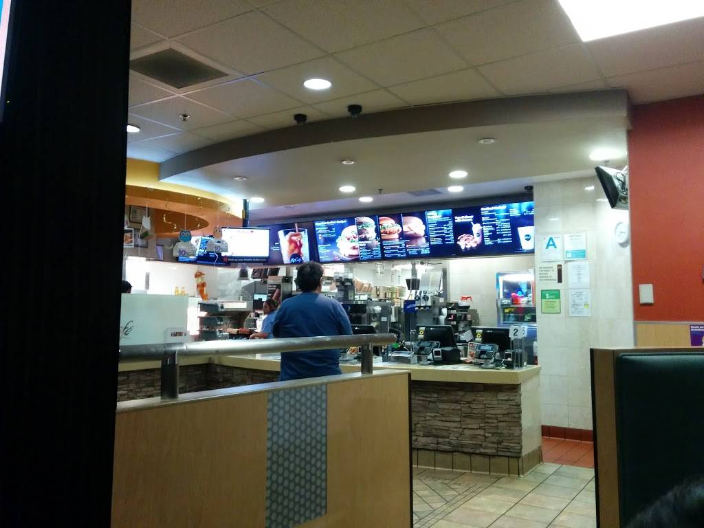 McDonalds | cafe | 2565 N Hollywood Way, Burbank, CA 91505, USA | 8185650417 OR +1 818-565-0417
