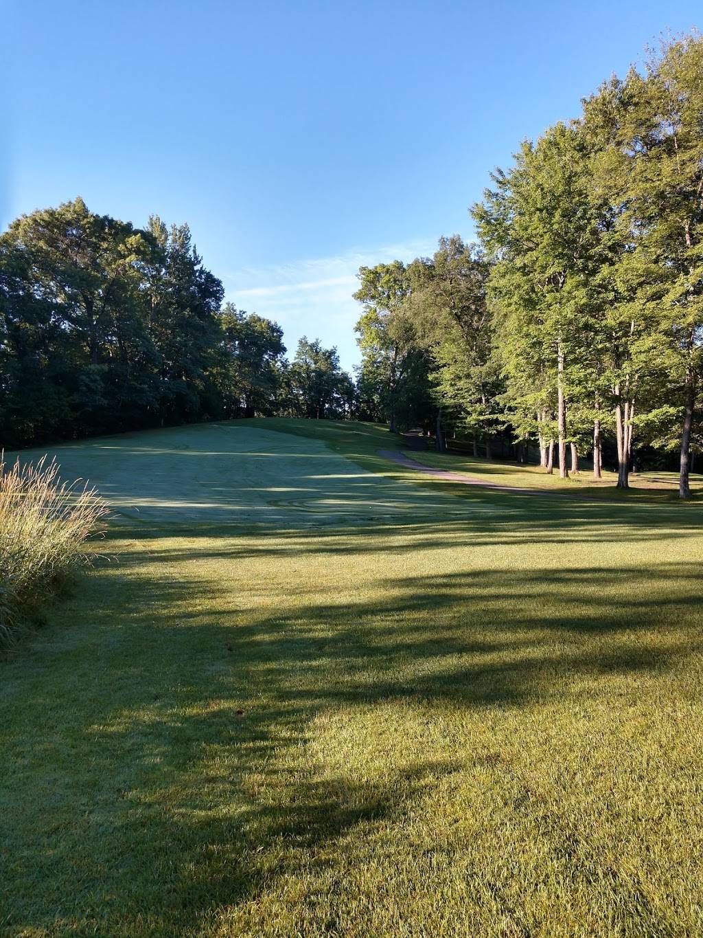 Whispering Pines Public Golf Course & Banquets | restaurant | 2500 Whispering Pines Dr, Pinckney, MI 48169, USA | 7348780009 OR +1 734-878-0009