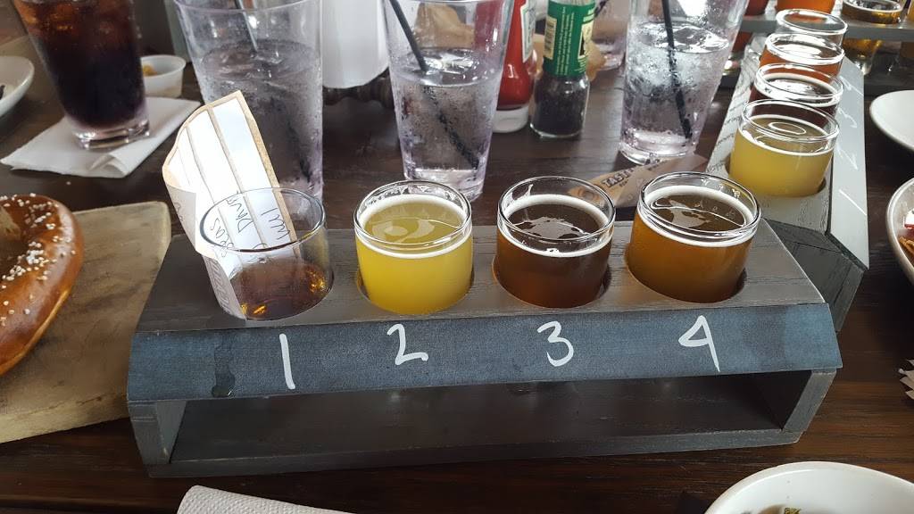 Bone Hook Brewing Company | restaurant | 1514 Immokalee Rd Unit 106, Naples, FL 34110, USA | 2396318522 OR +1 239-631-8522