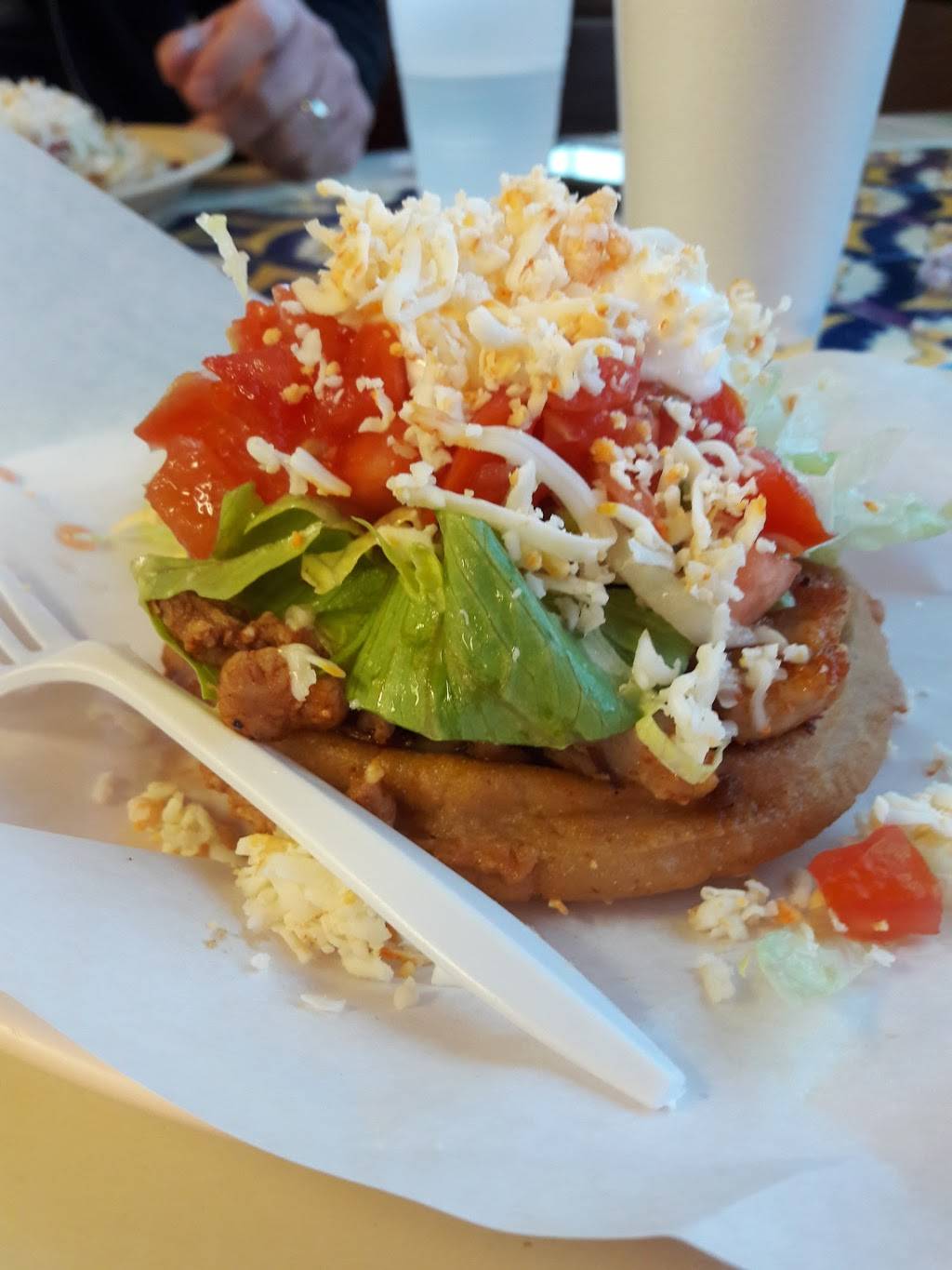 Burrito House | restaurant | 3718 N Elston Ave, Chicago, IL 60618, USA | 7732799111 OR +1 773-279-9111