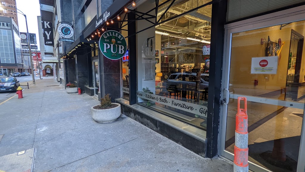 Haydens Irish Pub @ the Gallery | restaurant | 310 N 6th St, St. Louis, MO 63101, USA | 3148336766 OR +1 314-833-6766