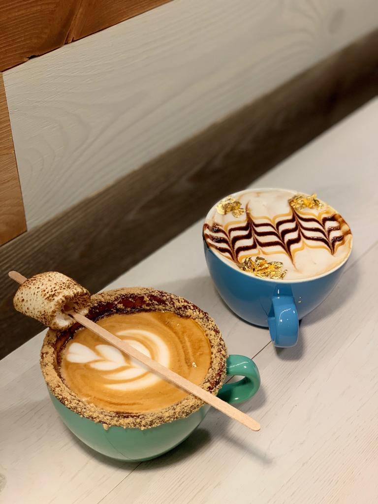 6B CAFE & HOOKAH LOUNGE | meal takeaway | 316 Main St E, Menomonie, WI 54751, USA | 7153094044 OR +1 715-309-4044