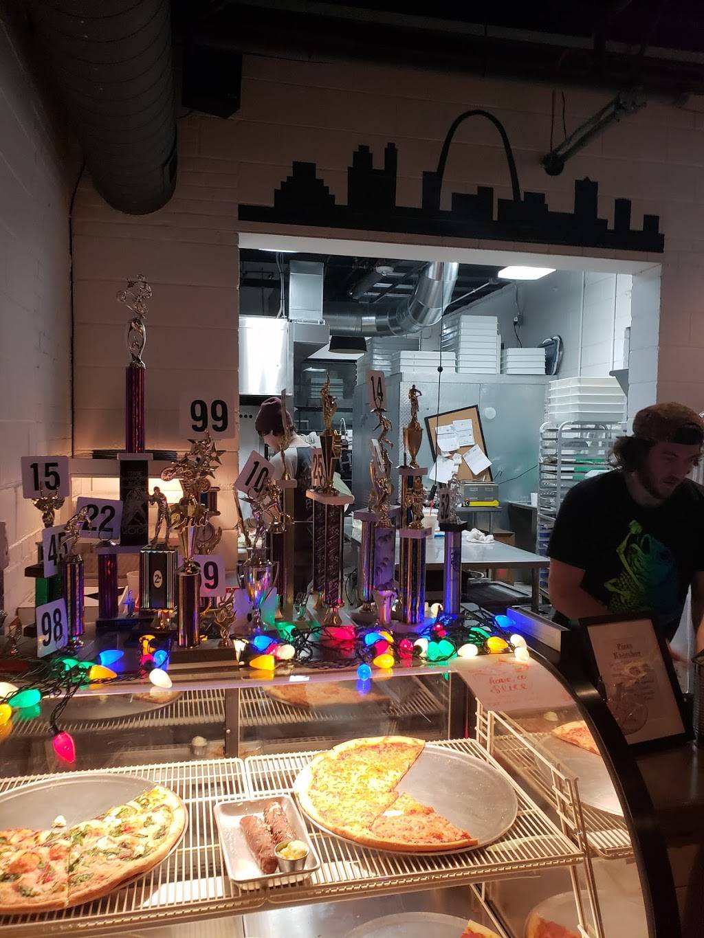 Pie Guy Pizza | restaurant | 4189 Manchester Ave, St. Louis, MO 63110, USA | 3148990444 OR +1 314-899-0444