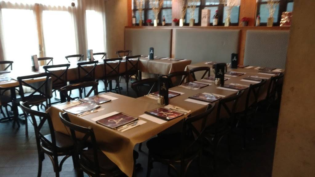 Anns Italian Restaurant | restaurant | 5969 S 108th Pl, Hales Corners, WI 53130, USA | 4144255040 OR +1 414-425-5040