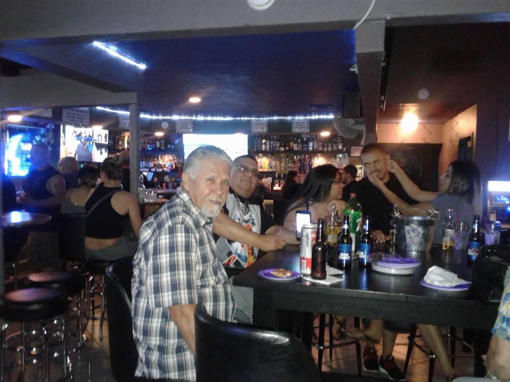 Lighthouse Bar & Grill | night club | 2125 W Capitol Ave, West Sacramento, CA 95691, USA | 9167607195 OR +1 916-760-7195