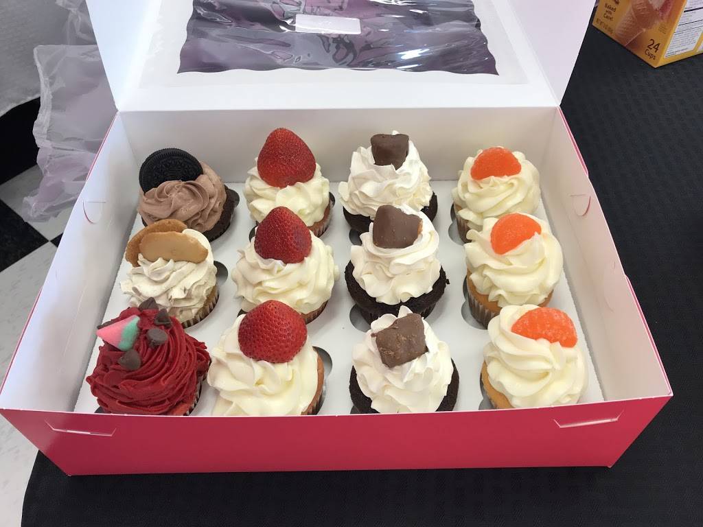 Party Cupcakes | restaurant | 1521 E Cumberland Ave, Middlesboro, KY 40965, USA | 6062483447 OR +1 606-248-3447