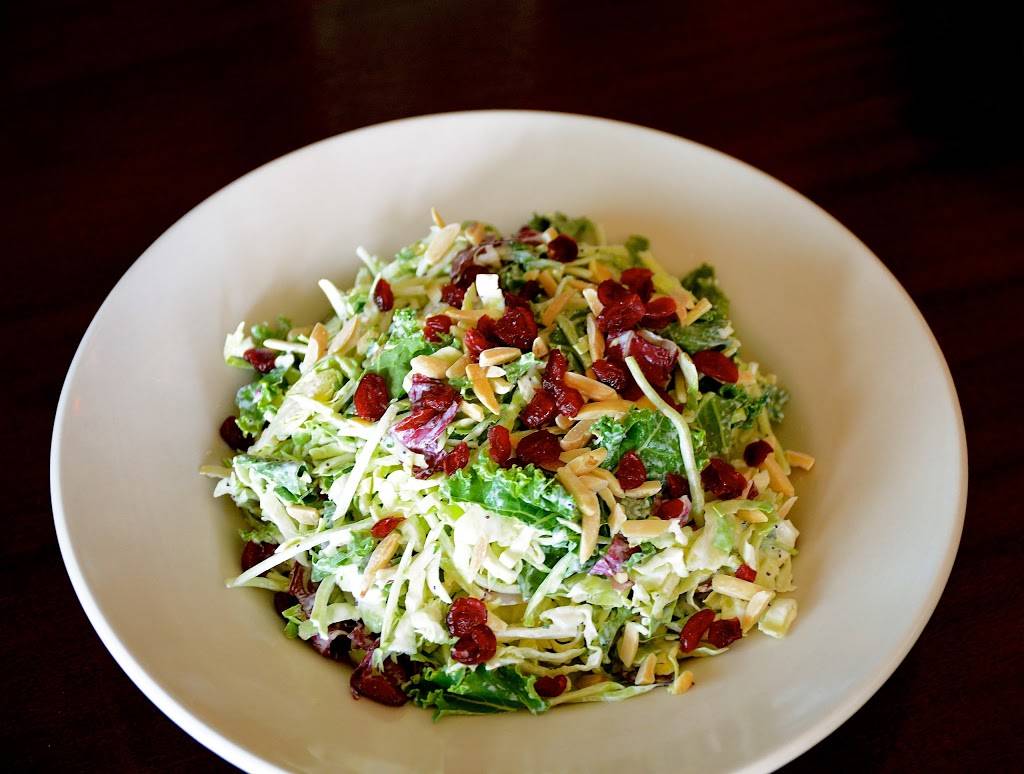 Ricardos Bar and Grill | restaurant | 2700 Yulupa Ave, Santa Rosa, CA 95405, USA | 7075457696 OR +1 707-545-7696