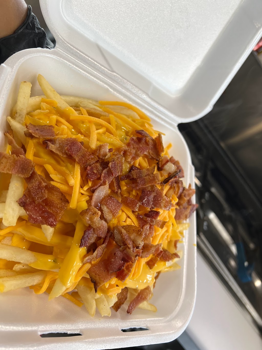 LA Hot Dogs & Munchies | restaurant | 5231 Steve Ave, Riverside, CA 92509, USA | 9092794364 OR +1 909-279-4364