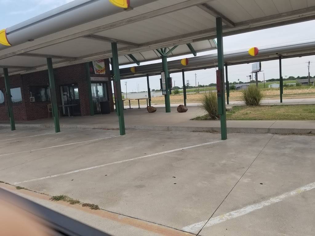 Sonic Drive-In | restaurant | 1130 W Van Alstyne Pkwy, Van Alstyne, TX 75495, USA | 9037120012 OR +1 903-712-0012