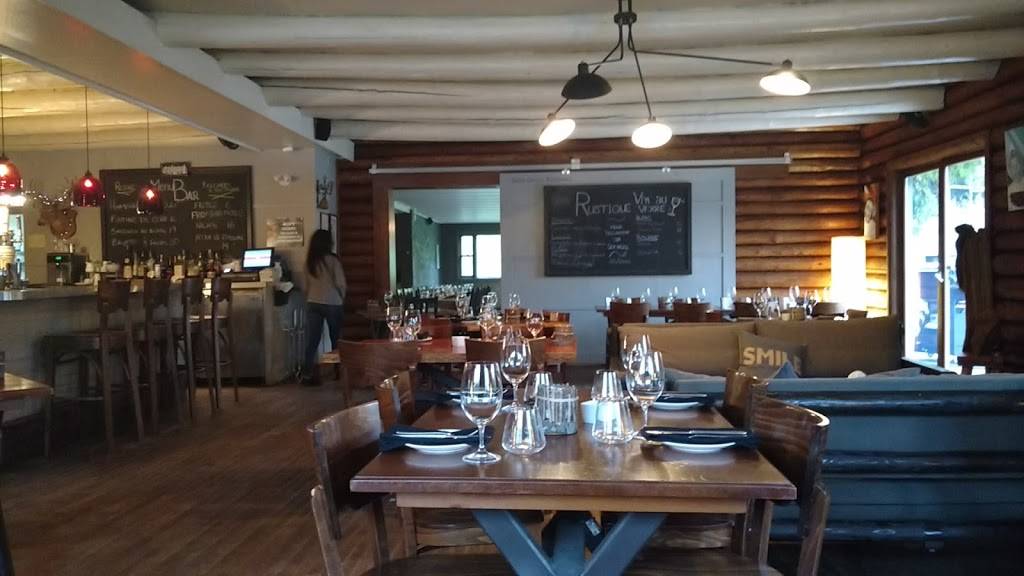 Le Rustique Bar et Restaurant | restaurant | 1993 Chemin du Lac Supérieur, Lac-Supérieur, QC J0T 1P0, Canada | 8197130445 OR +1 819-713-0445