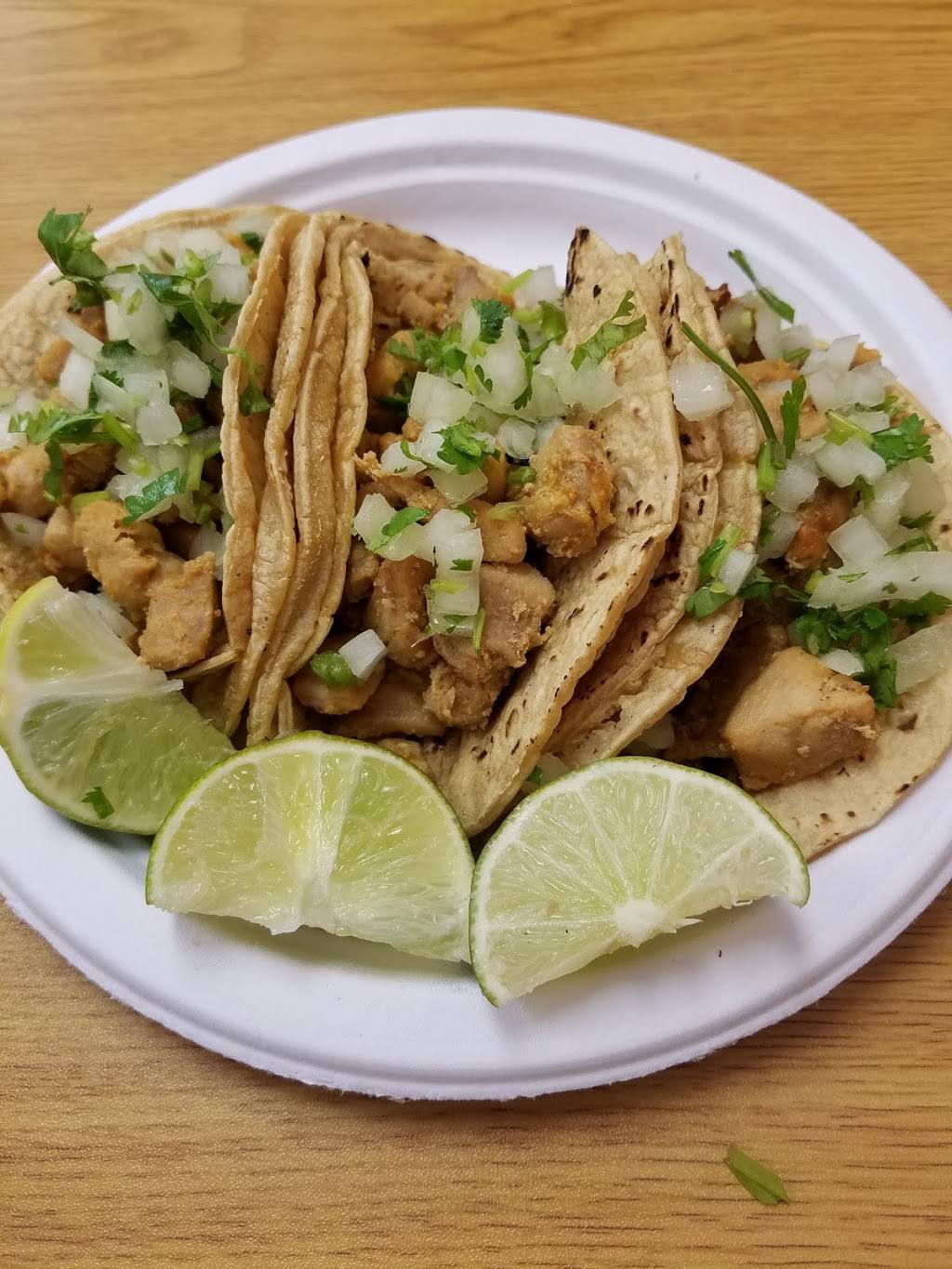 Taqueria El Mercadito | restaurant | 275 Pearl Nix Pkwy #2, Gainesville, GA 30501, USA | 6787077179 OR +1 678-707-7179