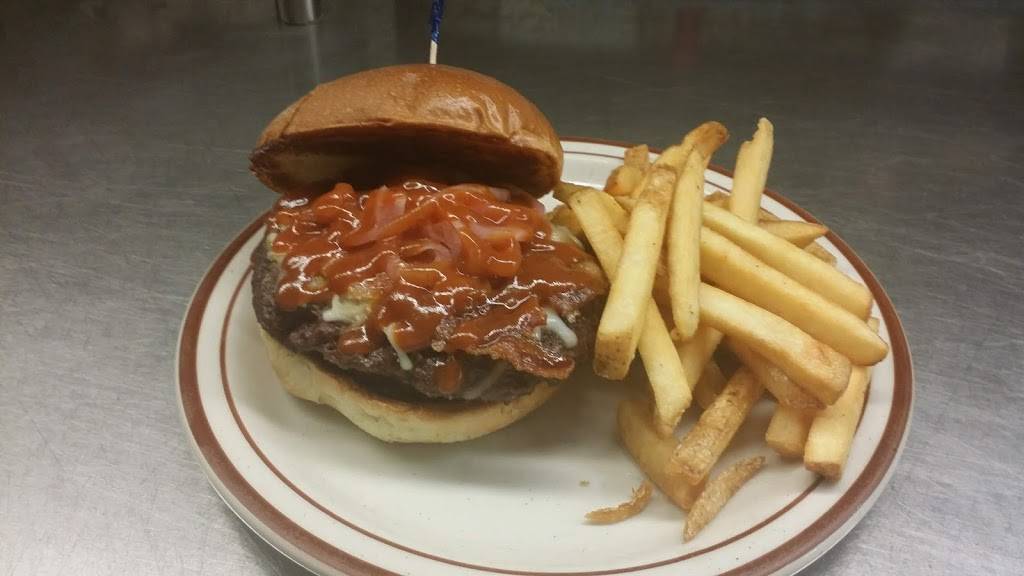 Muhleisens | restaurant | 60 N Main St, Almond, NY 14804, USA | 6072768811 OR +1 607-276-8811