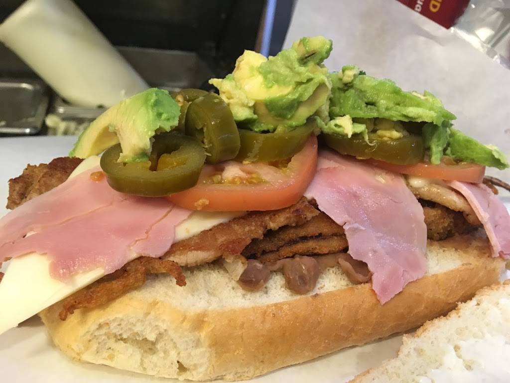 Aca Las Tortas | restaurant | 4420 Worth St, Dallas, TX 75246, USA | 4697303141 OR +1 469-730-3141