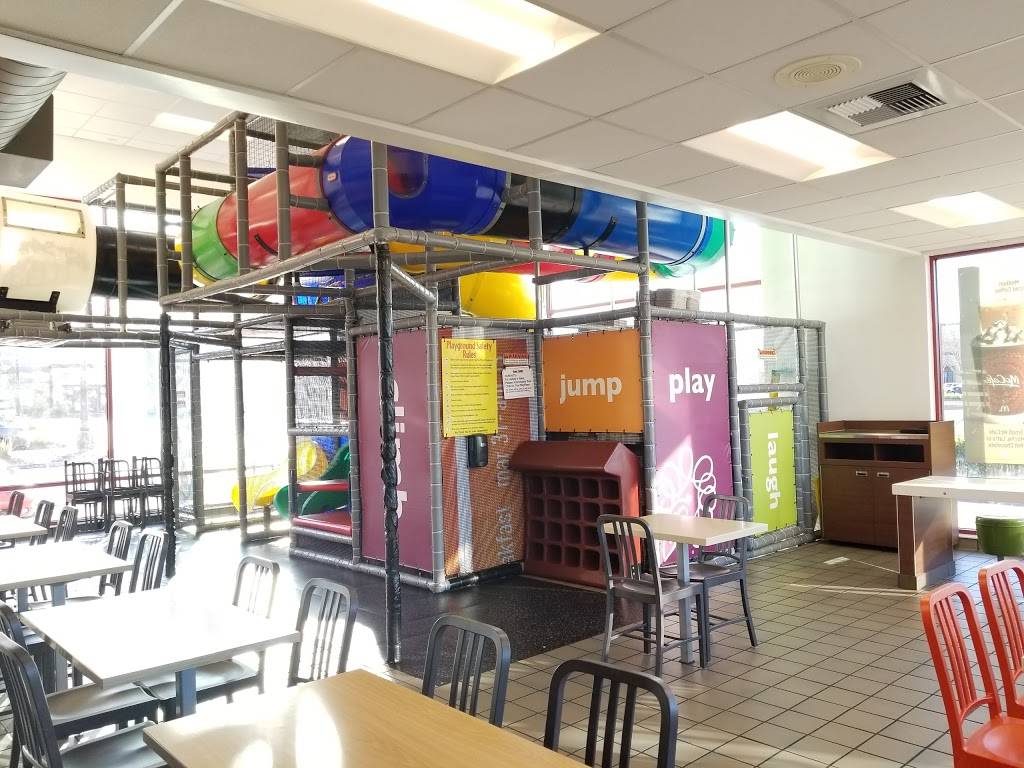 McDonalds | cafe | 3350 Klose Way, Richmond, CA 94806, USA | 5102224992 OR +1 510-222-4992