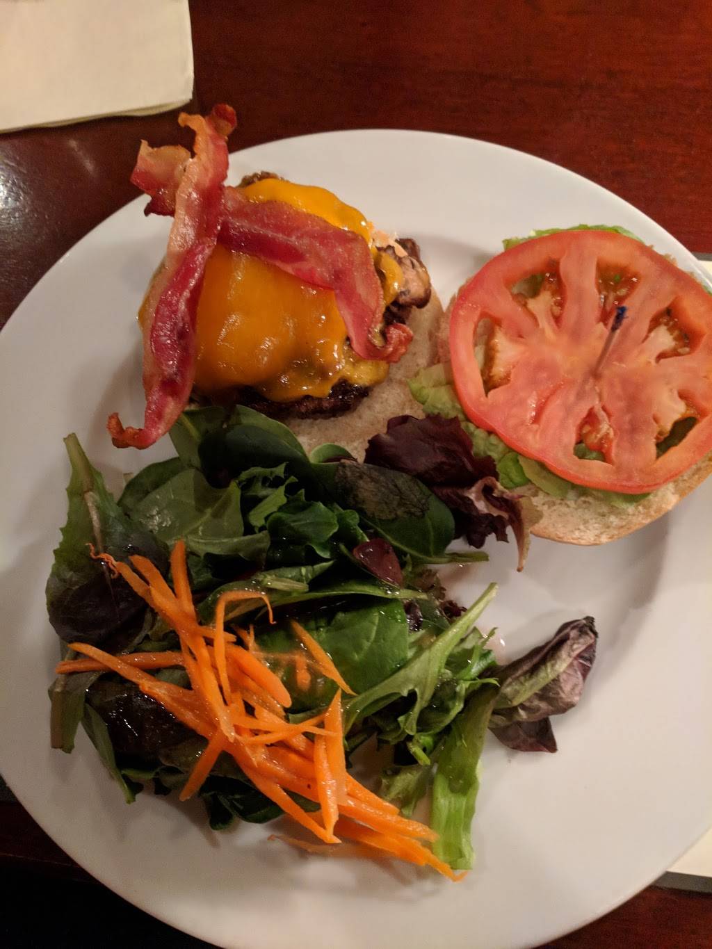 Iron Hill Brewery & Restaurant | restaurant | 147 E Main St, Newark, DE 19711, USA | 3022669000 OR +1 302-266-9000