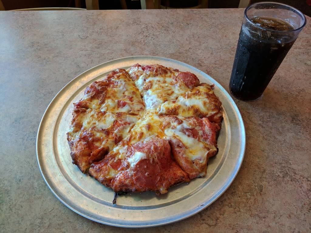 Pietros Pizza Milwaukie | restaurant | 10300 SE Main St, Milwaukie, OR 97222, USA | 5036597770 OR +1 503-659-7770