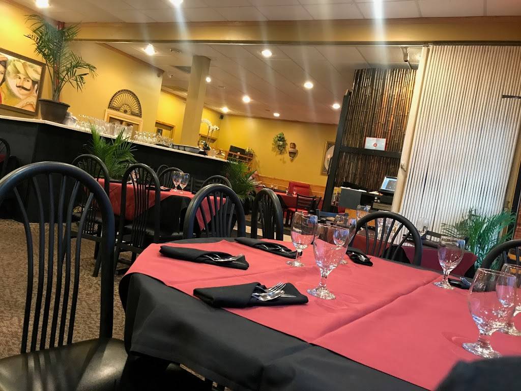 Raj Palace Indian Cuisine | restaurant | 37116 Six Mile Rd, Livonia, MI 48152, USA | 7344621111 OR +1 734-462-1111