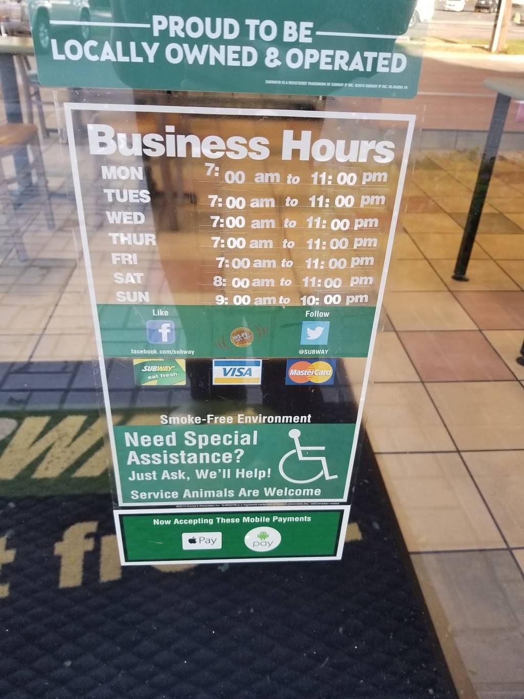 Subway Restaurants | restaurant | 6402 E Mockingbird Ln Ste A, Dallas, TX 75214, USA | 2148269898 OR +1 214-826-9898