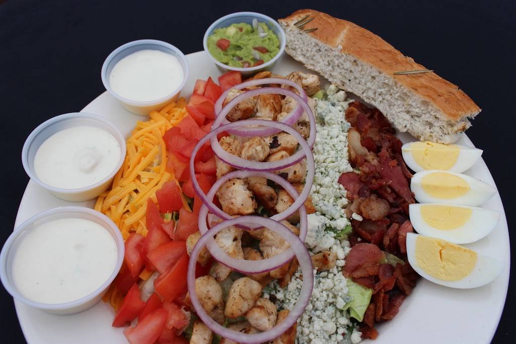 McKennas Place NSB | restaurant | 1443 S Dixie Fwy, New Smyrna Beach, FL 32168, USA | 3864093355 OR +1 386-409-3355