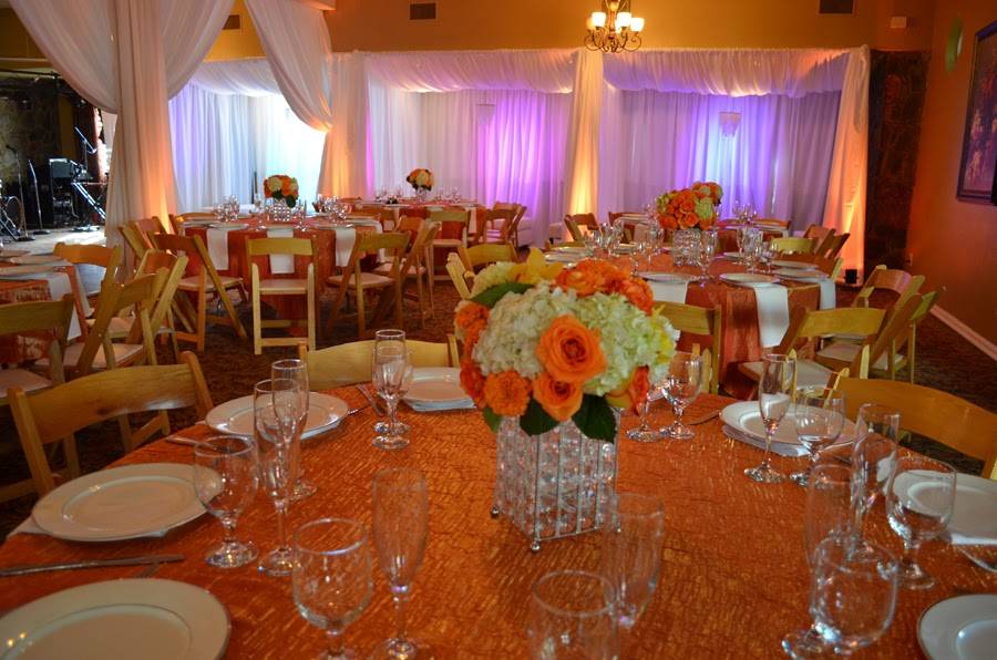 Green Parrot Villa | restaurant | 2035 N Main St, Santa Ana, CA 92706, USA | 7145691970 OR +1 714-569-1970