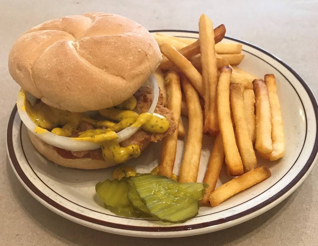 Kennedys on Benton | restaurant | 109 S Benton St, Winnebago, IL 61088, USA | 8153351555 OR +1 815-335-1555