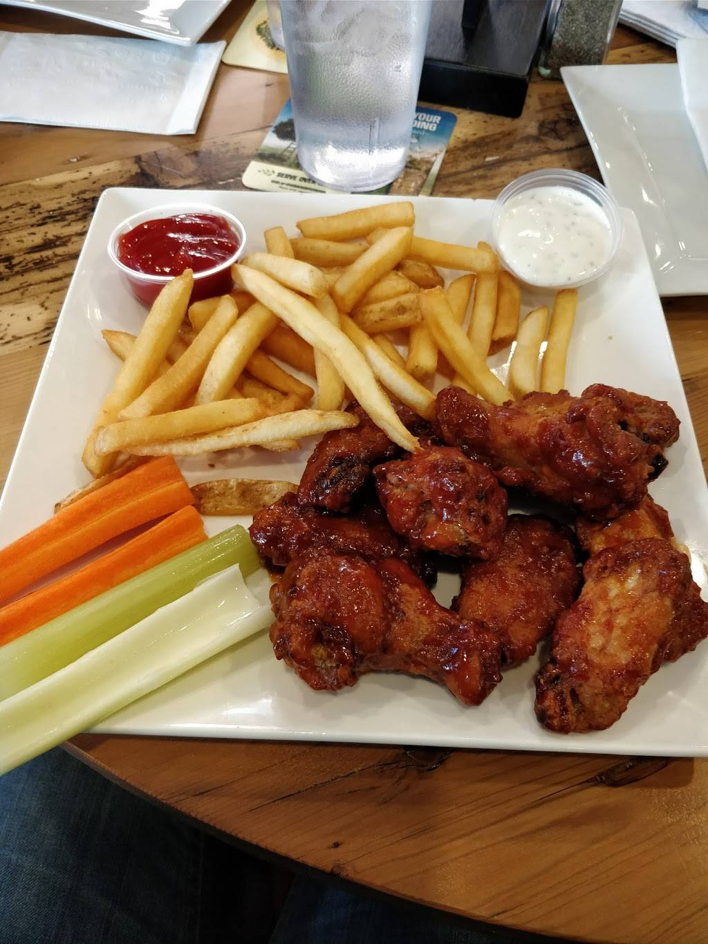 The Bull Pub and Grill | restaurant | 3313 Bloor St W, Etobicoke, ON M8X 1E7, Canada | 4162399484 OR +1 416-239-9484