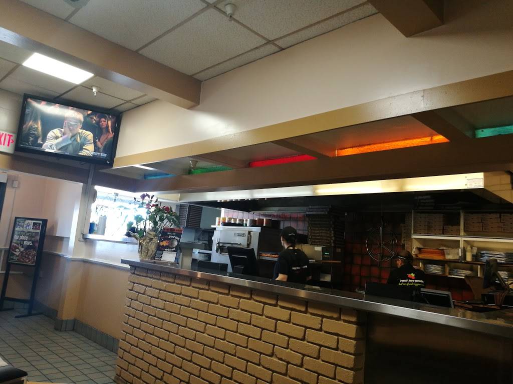 Round Table Pizza | meal delivery | 2351 McKee Rd, San Jose, CA 95116, USA | 4082593940 OR +1 408-259-3940