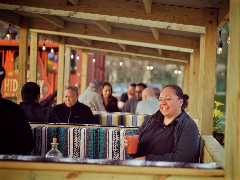 Hideaway Brew Garden | restaurant | Village Green, 5510 Prairie Stone Pkwy, Hoffman Estates, IL 60192, USA | 8476492221 OR +1 847-649-2221