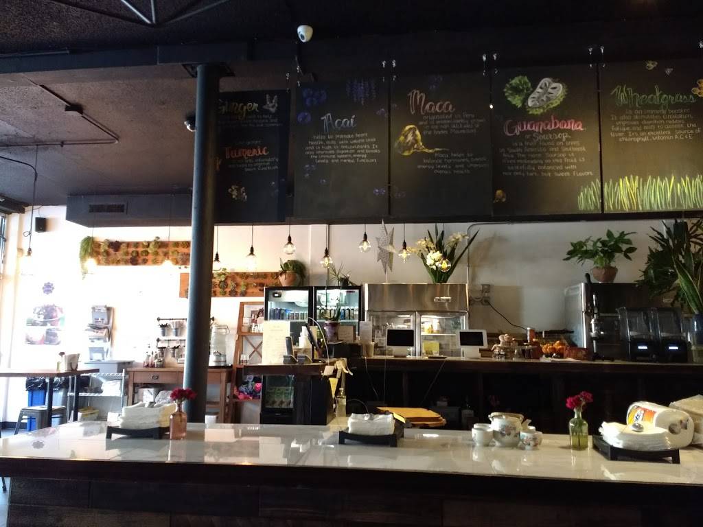 Karma Juice Bar & Eatery | restaurant | 209 1st St NE, St. Petersburg, FL 33701, USA | 7278964000 OR +1 727-896-4000