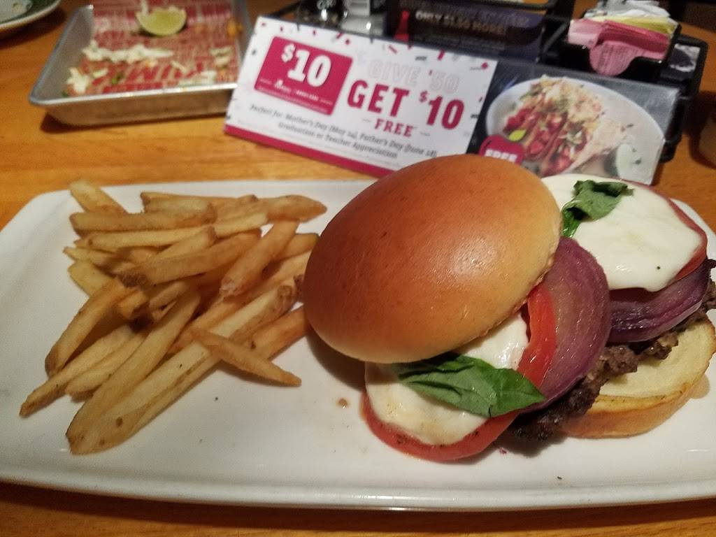 Applebees Grill + Bar | restaurant | 1545 Palm Bay Rd NE, Melbourne, FL 32905, USA | 3219514440 OR +1 321-951-4440