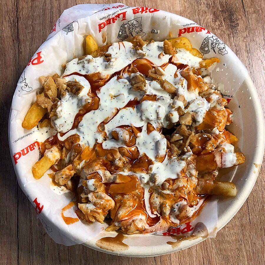 Pita Land Maple | restaurant | 9781 Jane St, Maple, ON L6A 3N9, Canada | 9055531252 OR +1 905-553-1252