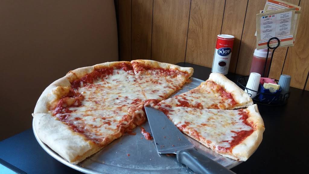 Milanos Pizzeria | restaurant | 18 N Pennsylvania Ave, Delmar, DE 19940, USA | 3028469066 OR +1 302-846-9066