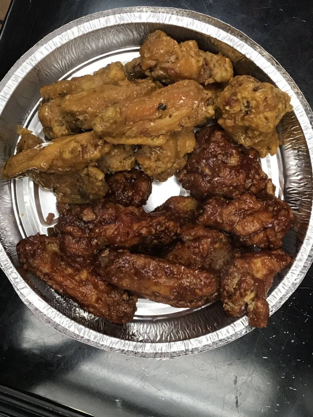 Yummy Yummy Family | restaurant | 250 E 204th St, Bronx, NY 10458, USA | 7185618888 OR +1 718-561-8888